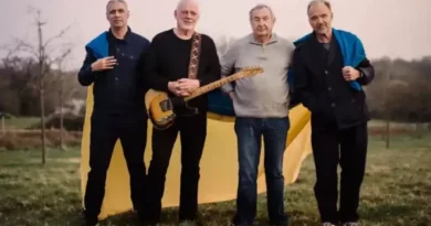 Pink Floyd 28 Yıl Sonra Ukrayna’ya Destek İçin Toplandı
